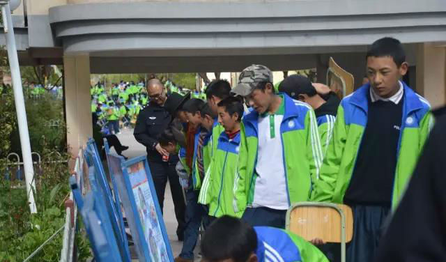 C:\Users\Administrator\Desktop\58c3d64ecbec1b0e.jpg C:\Users\Administrator\Desktop\58c3d64ecbec1b0e.jpg