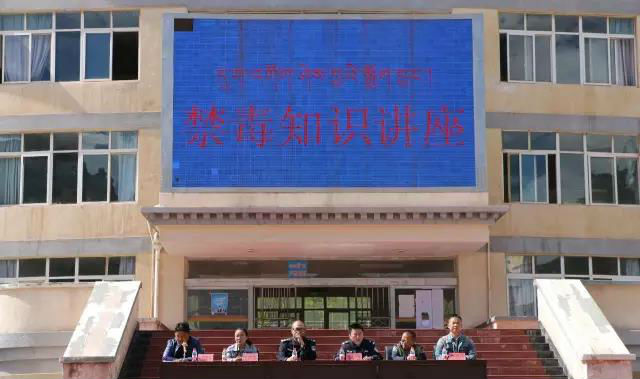 C:\Users\Administrator\Desktop\bbaba7e888376c02.jpg C:\Users\Administrator\Desktop\bbaba7e888376c02.jpg