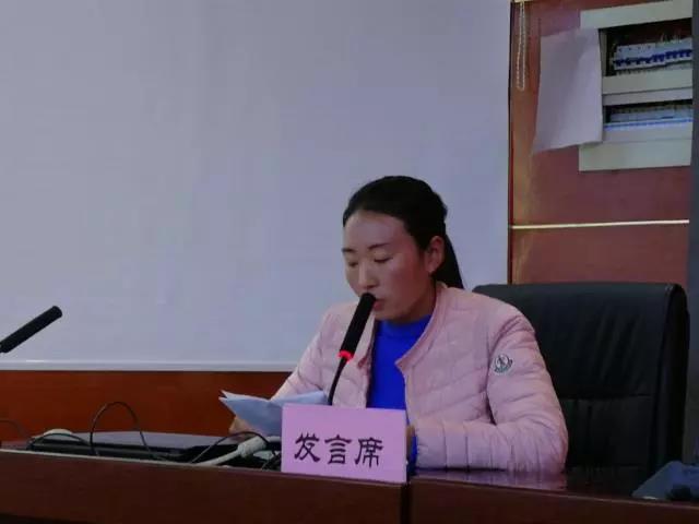 C:\Users\Administrator\Desktop\网站管理\新闻中心\职教论坛\7.jpg C:\Users\Administrator\Desktop\网站管理\新闻中心\职教论坛\7.jpg