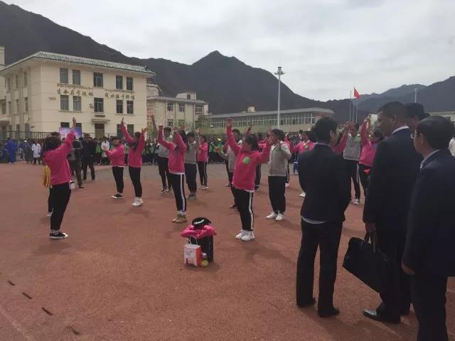 C:\Users\Administrator\Desktop\网站管理\新闻中心\·用爱浇灌\9.jpg C:\Users\Administrator\Desktop\网站管理\新闻中心\·用爱浇灌\9.jpg